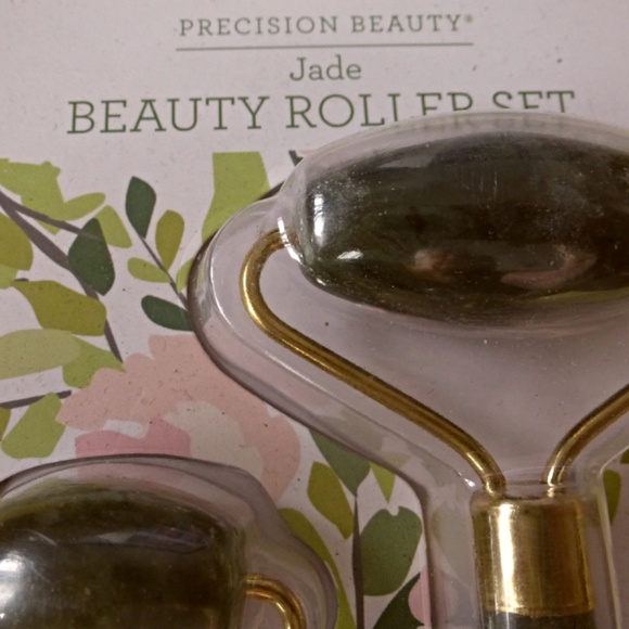 Jade Beauty Roller Set Natural Crystal Stones - Picture 4 of 5